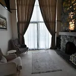 Villa Nibras